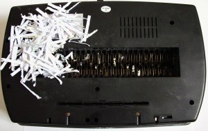 Cutting_head_of_a_paper_shredder